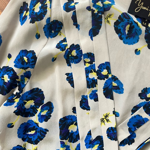 Silk floral faux wrap by Yumi Kim - Picture 4 of 4